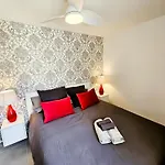 P&l House Olas Daire